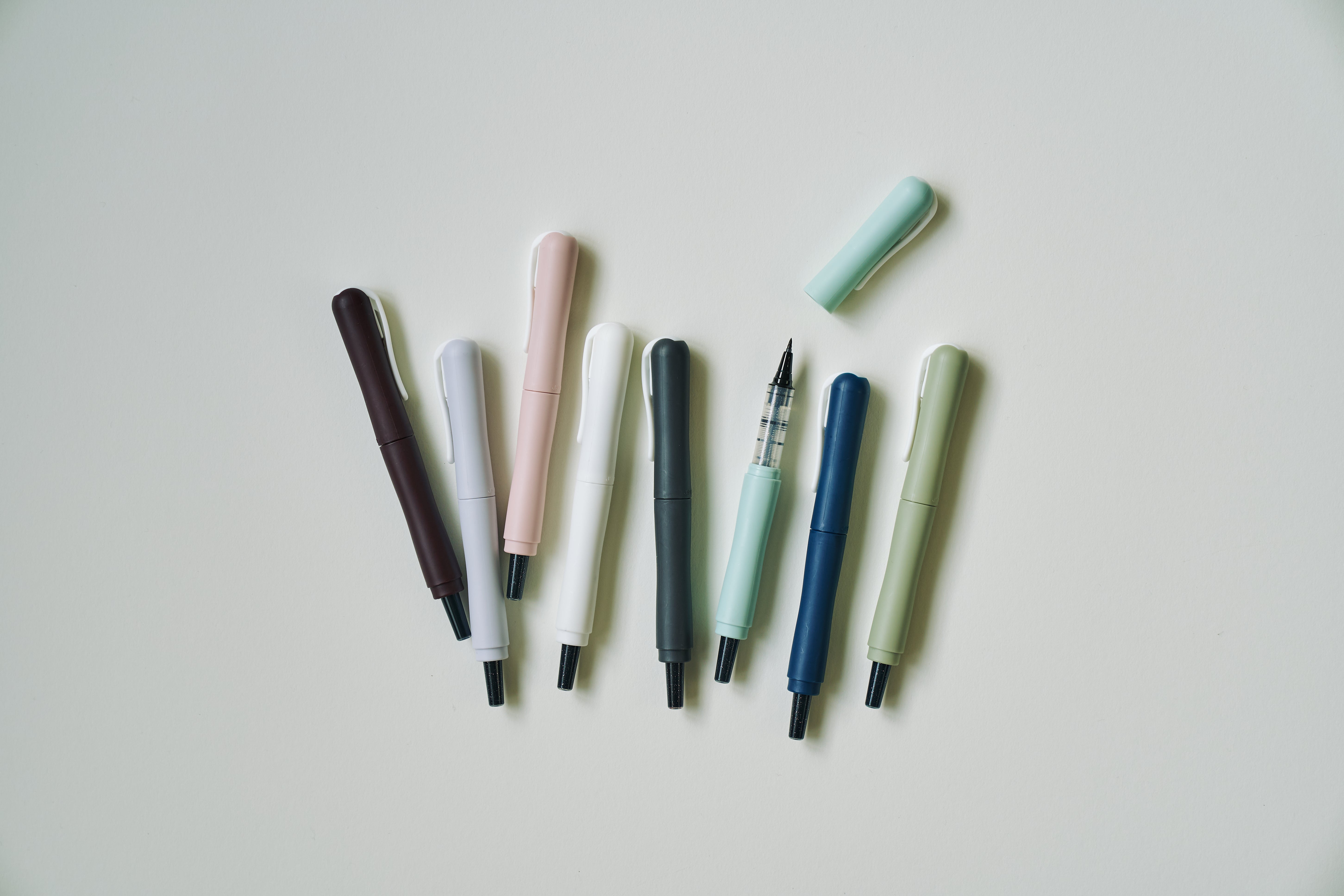 ZIG LETTER PEN COCOIRO 極細ブラック LPCF010