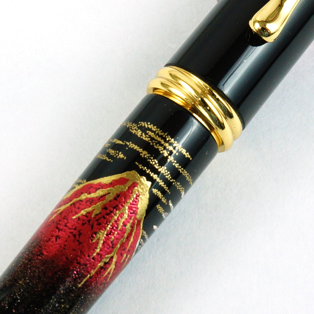 Kuretake Fountain Brush Pen Yume Gingko Makie Monogatari Red Fuji (DAY140-29)