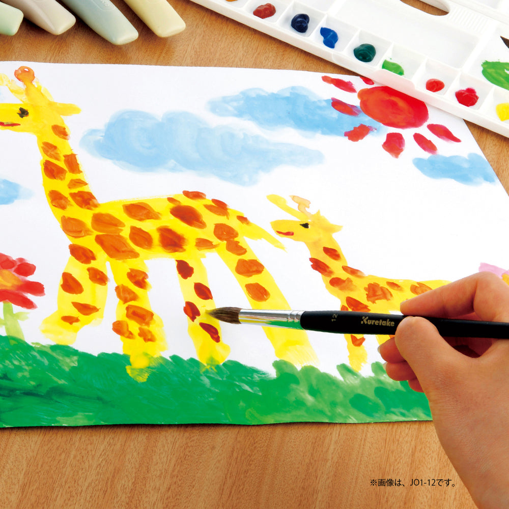 Nylon paint brush